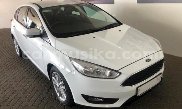 Acheter Occasion Voiture Ford Focus Blanc à Beitbridge, Matabeleland South Acheter Occasion Voiture Ford Focus Blanc à Beitbridge, Matabeleland South