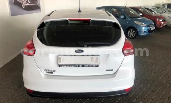Acheter Occasion Voiture Ford Focus Blanc à Beitbridge, Matabeleland South Acheter Occasion Voiture Ford Focus Blanc à Beitbridge, Matabeleland South