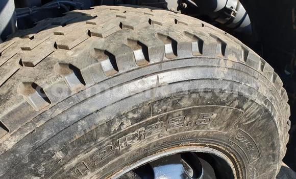 Nunua Ilio tumika Mercedes‒Benz Tipper Nyeupe Lori ndani ya Beitbridge nchini Matabeleland Kusini Nunua Ilio tumika Mercedes‒Benz Tipper Nyeupe Lori ndani ya Beitbridge nchini Matabeleland Kusini