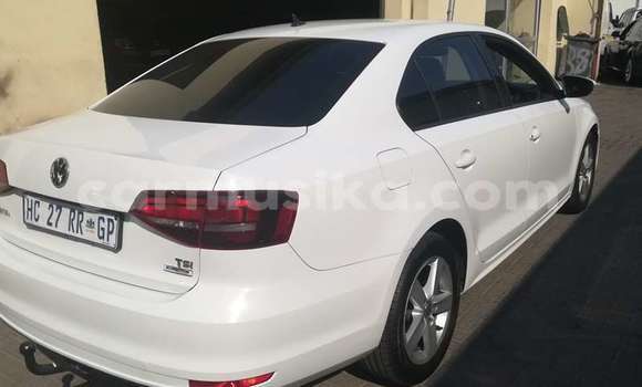 Tenga Tsaru Volkswagen Jetta Chena Mota in Beitbridge in Matabeleland South