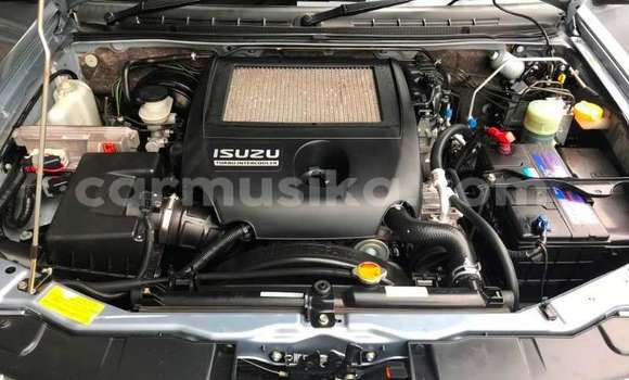 Buy Used Isuzu KB Silver Car in Beitbridge in Matabeleland South Buy Used Isuzu KB Silver Car in Beitbridge in Matabeleland South