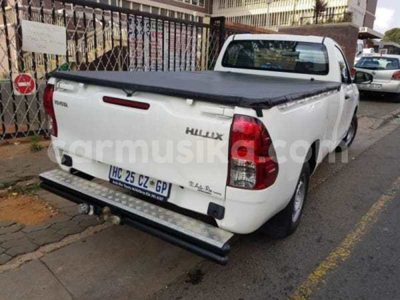 Big with watermark toyota hilux matabeleland south beitbridge 18976