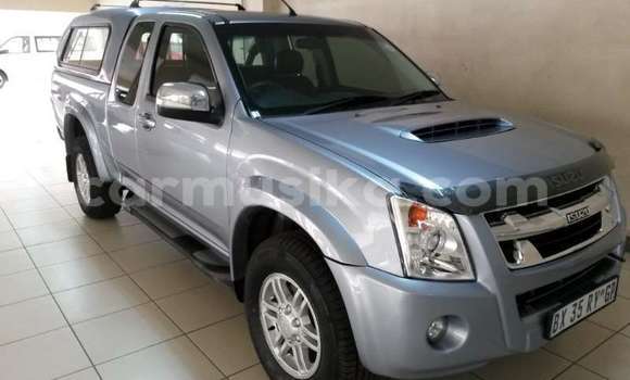 Acheter Occasion Voiture Isuzu KB Gris à Beitbridge, Matabeleland South