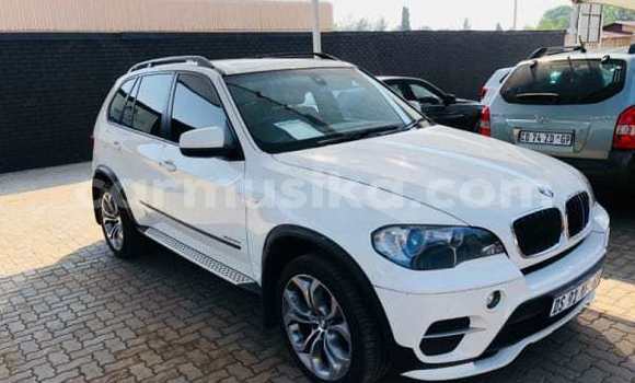 Buy Used BMW X5 White Car in Beitbridge in Matabeleland South