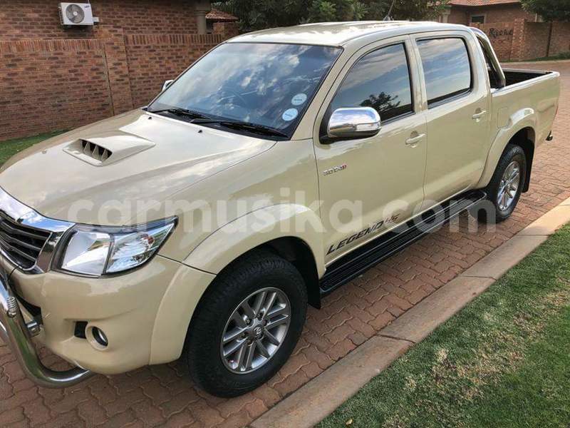 Big with watermark toyota hilux matabeleland south beitbridge 18981