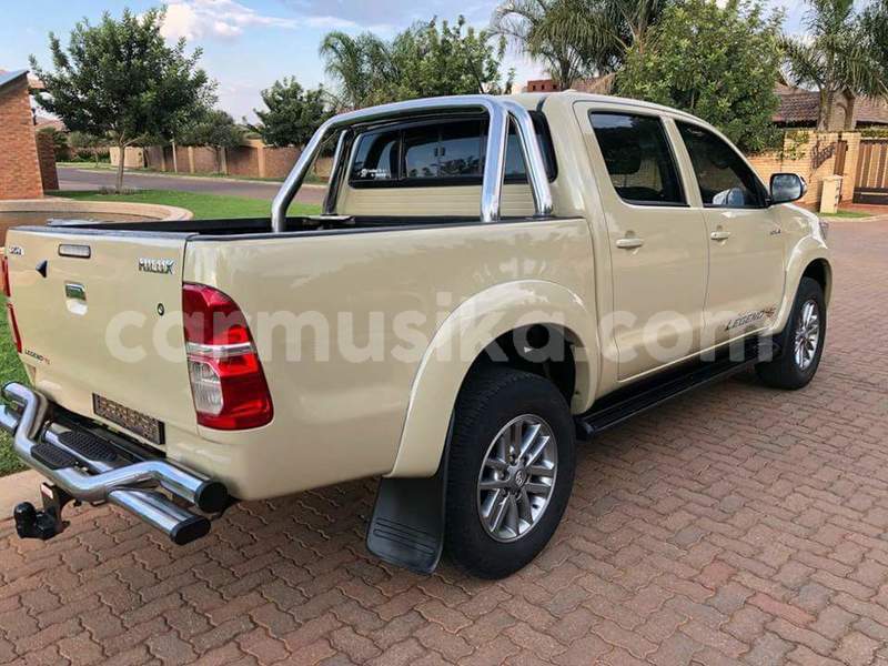 Big with watermark toyota hilux matabeleland south beitbridge 18981