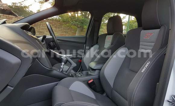 Tenga Tsaru Ford Focus ST Chena Mota in Beitbridge in Matabeleland South Tenga Tsaru Ford Focus ST Chena Mota in Beitbridge in Matabeleland South