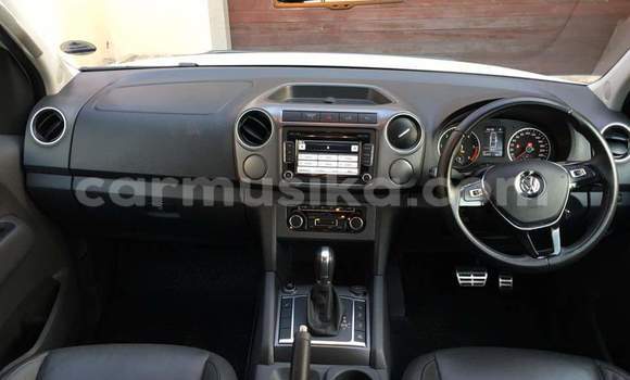 Buy Used Volkswagen Amarok White Car in Beitbridge in Matabeleland South Buy Used Volkswagen Amarok White Car in Beitbridge in Matabeleland South