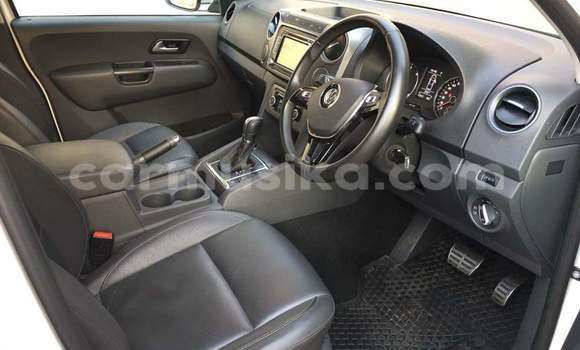Buy Used Volkswagen Amarok White Car in Beitbridge in Matabeleland South Buy Used Volkswagen Amarok White Car in Beitbridge in Matabeleland South