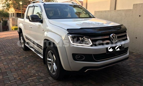 Buy Used Volkswagen Amarok White Car in Beitbridge in Matabeleland South Buy Used Volkswagen Amarok White Car in Beitbridge in Matabeleland South