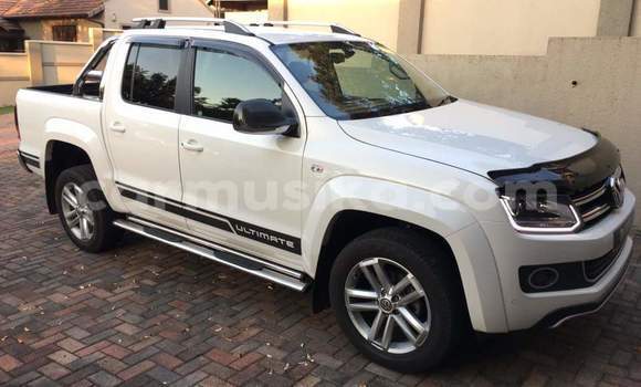 Buy Used Volkswagen Amarok White Car in Beitbridge in Matabeleland South Buy Used Volkswagen Amarok White Car in Beitbridge in Matabeleland South