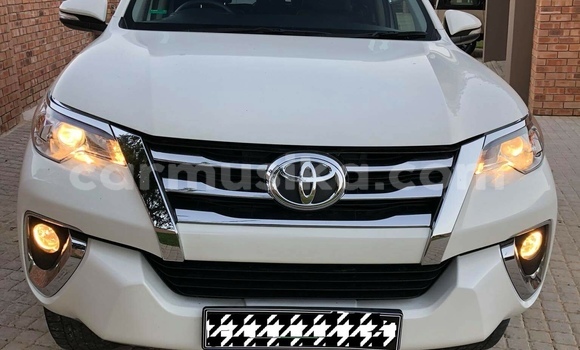Tenga Tsaru Toyota Fortuner Chena Mota in Beitbridge in Matabeleland South Tenga Tsaru Toyota Fortuner Chena Mota in Beitbridge in Matabeleland South
