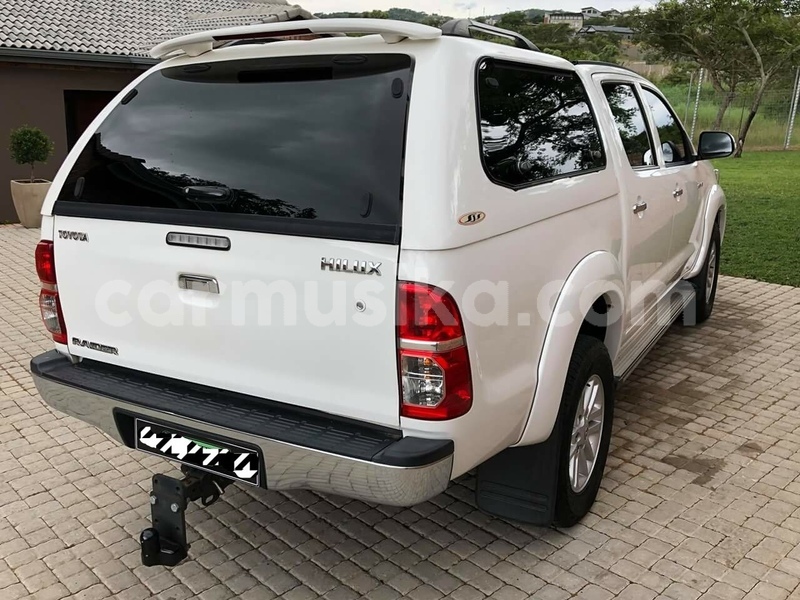 Big with watermark toyota hilux matabeleland south beitbridge 18987