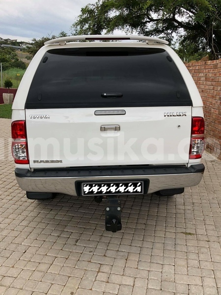 Big with watermark toyota hilux matabeleland south beitbridge 18987