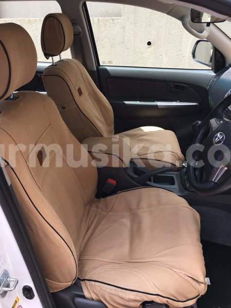 Big with watermark toyota hilux matabeleland south beitbridge 18992