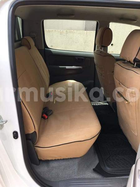 Big with watermark toyota hilux matabeleland south beitbridge 18992