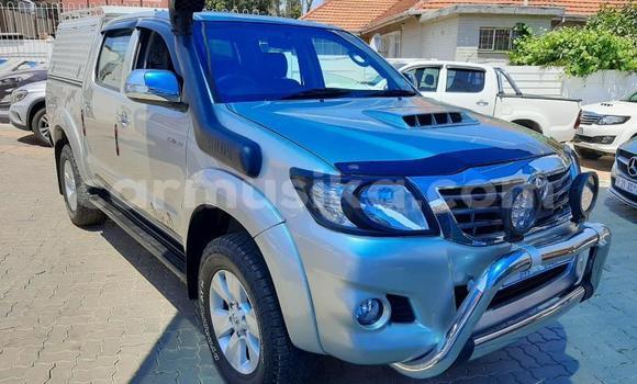 Buy Used Toyota Hilux Silver Car in Beitbridge in Matabeleland South Buy Used Toyota Hilux Silver Car in Beitbridge in Matabeleland South