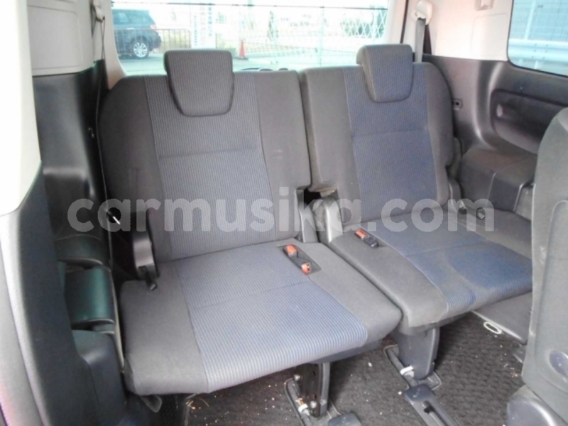 Big with watermark toyota noah matabeleland south beitbridge 18996