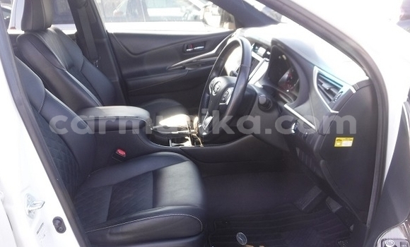 Nunua Ilio tumika Toyota Harrier Nyeupe Gari ndani ya Beitbridge nchini Matabeleland Kusini Nunua Ilio tumika Toyota Harrier Nyeupe Gari ndani ya Beitbridge nchini Matabeleland Kusini