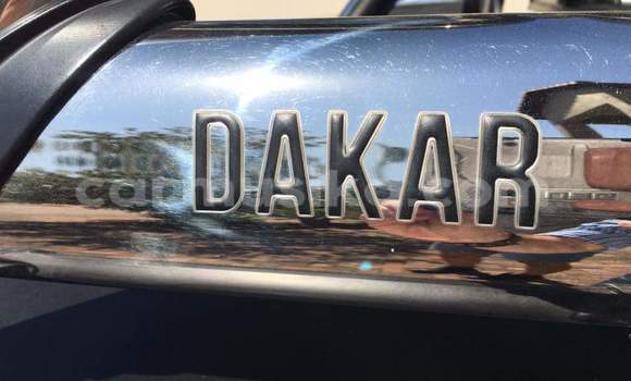 Buy Used Toyota Hilux White Car in Beitbridge in Matabeleland South Buy Used Toyota Hilux White Car in Beitbridge in Matabeleland South