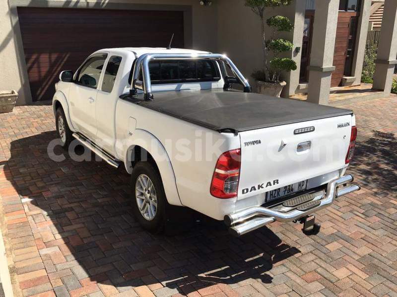 Big with watermark toyota hilux matabeleland south beitbridge 19002