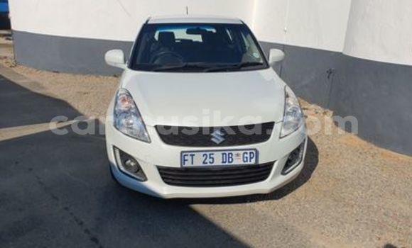 Tenga Tsaru Suzuki Swift Chena Mota in Beitbridge in Matabeleland South