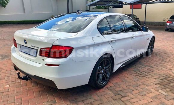Tenga Tsaru BMW 5–Series Chena Mota in Beitbridge in Matabeleland South Tenga Tsaru BMW 5–Series Chena Mota in Beitbridge in Matabeleland South