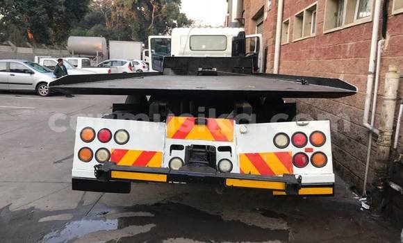 Tenga Tsaru Toyota Dyna Chena Rori in Beitbridge in Matabeleland South Tenga Tsaru Toyota Dyna Chena Rori in Beitbridge in Matabeleland South