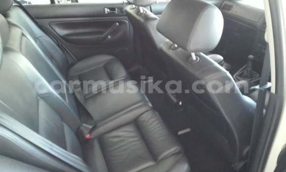 Tenga Tsaru Volkswagen Golf Chena Mota in Beitbridge in Matabeleland South Tenga Tsaru Volkswagen Golf Chena Mota in Beitbridge in Matabeleland South