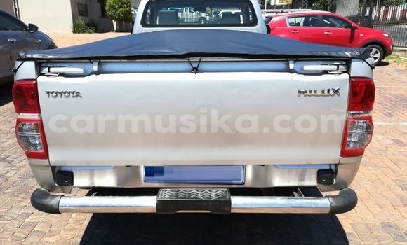 Tenga Tsaru Toyota Hilux Sirivha Mota in Beitbridge in Matabeleland South Tenga Tsaru Toyota Hilux Sirivha Mota in Beitbridge in Matabeleland South