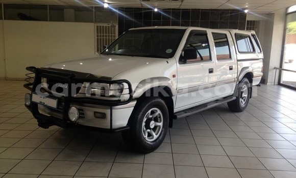 Buy Used Isuzu KB White Car in Beitbridge in Matabeleland South Buy Used Isuzu KB White Car in Beitbridge in Matabeleland South