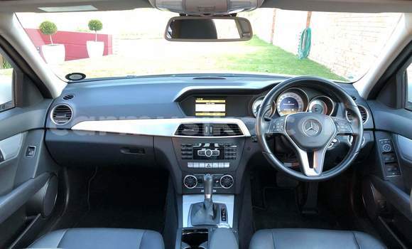 Tenga Tsaru Mercedes‒Benz C–Class Chena Mota in Beitbridge in Matabeleland South Tenga Tsaru Mercedes‒Benz C–Class Chena Mota in Beitbridge in Matabeleland South