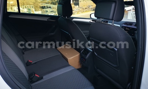 Acheter Occasion Voiture Volkswagen Tiguan Blanc à Beitbridge, Matabeleland South Acheter Occasion Voiture Volkswagen Tiguan Blanc à Beitbridge, Matabeleland South