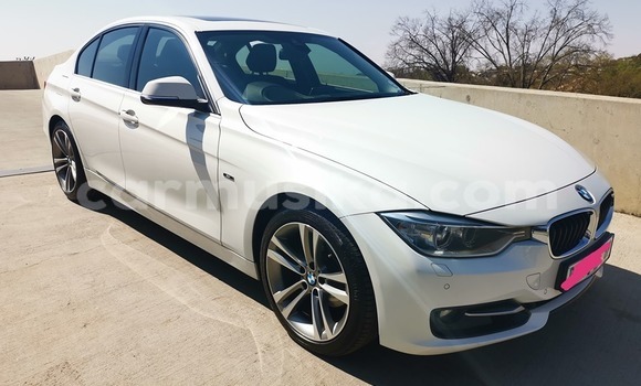 Nunua Ilio tumika BMW 3–Series Nyeupe Gari ndani ya Beitbridge nchini Matabeleland Kusini