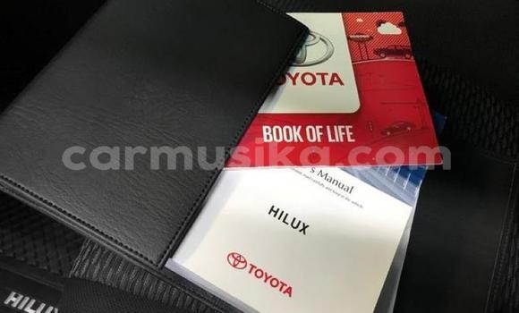 Tenga Tsaru Toyota Hilux Chena Mota in Beitbridge in Matabeleland South Tenga Tsaru Toyota Hilux Chena Mota in Beitbridge in Matabeleland South