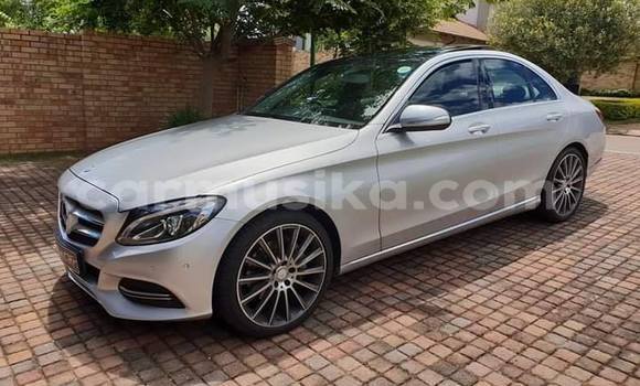 Tenga Tsaru Mercedes‒Benz C–Class Sirivha Mota in Beitbridge in Matabeleland South Tenga Tsaru Mercedes‒Benz C–Class Sirivha Mota in Beitbridge in Matabeleland South