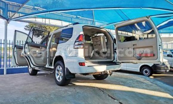 Nunua Ilio tumika Toyota Prado Nyeupe Gari ndani ya Beitbridge nchini Matabeleland Kusini Nunua Ilio tumika Toyota Prado Nyeupe Gari ndani ya Beitbridge nchini Matabeleland Kusini