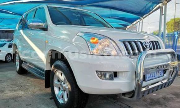 Nunua Ilio tumika Toyota Prado Nyeupe Gari ndani ya Beitbridge nchini Matabeleland Kusini Nunua Ilio tumika Toyota Prado Nyeupe Gari ndani ya Beitbridge nchini Matabeleland Kusini