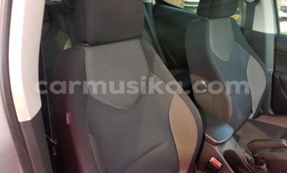 Nunua Ilio tumika Peugeot 308 Fedha Gari ndani ya Beitbridge nchini Matabeleland Kusini Nunua Ilio tumika Peugeot 308 Fedha Gari ndani ya Beitbridge nchini Matabeleland Kusini