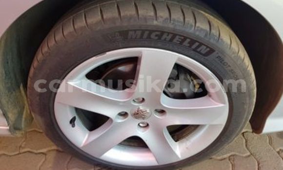 Nunua Ilio tumika Peugeot 308 Fedha Gari ndani ya Beitbridge nchini Matabeleland Kusini Nunua Ilio tumika Peugeot 308 Fedha Gari ndani ya Beitbridge nchini Matabeleland Kusini