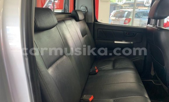 Nunua Ilio tumika Toyota Hilux Fedha Gari ndani ya Beitbridge nchini Matabeleland Kusini Nunua Ilio tumika Toyota Hilux Fedha Gari ndani ya Beitbridge nchini Matabeleland Kusini