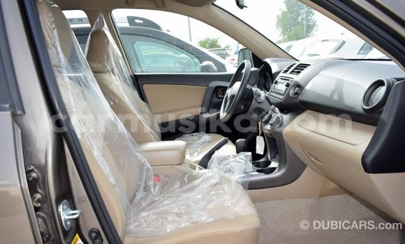 Tenga Imported Toyota HiAce Zvimwe Rori in Import - Dubai in Harare Tenga Imported Toyota HiAce Zvimwe Rori in Import - Dubai in Harare