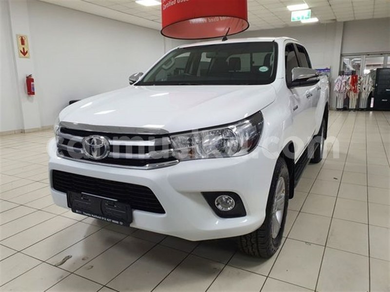 Big with watermark toyota hilux matabeleland south beitbridge 19046