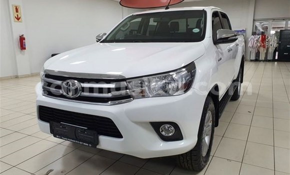 Tenga Tsaru Toyota Hilux Chena Mota in Beitbridge in Matabeleland South Tenga Tsaru Toyota Hilux Chena Mota in Beitbridge in Matabeleland South