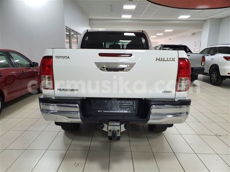 Big with watermark toyota hilux matabeleland south beitbridge 19046