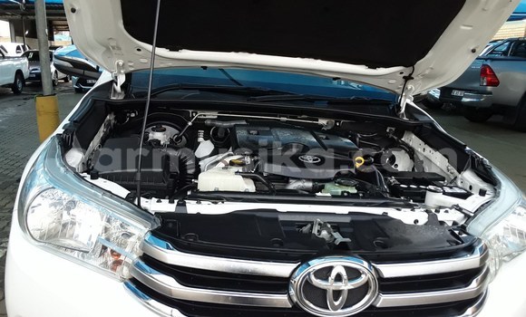 Tenga Tsaru Toyota Hilux Chena Mota in Beitbridge in Matabeleland South Tenga Tsaru Toyota Hilux Chena Mota in Beitbridge in Matabeleland South