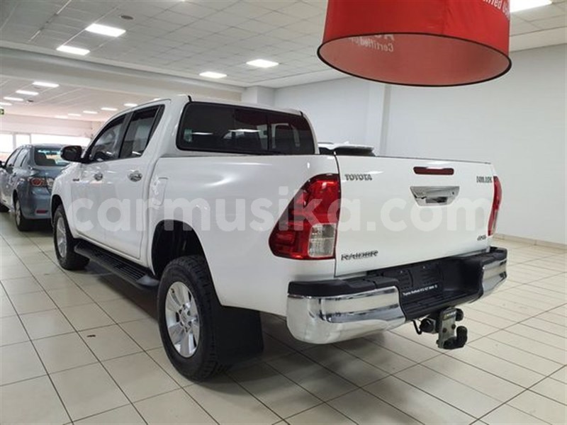 Big with watermark toyota hilux matabeleland south beitbridge 19046