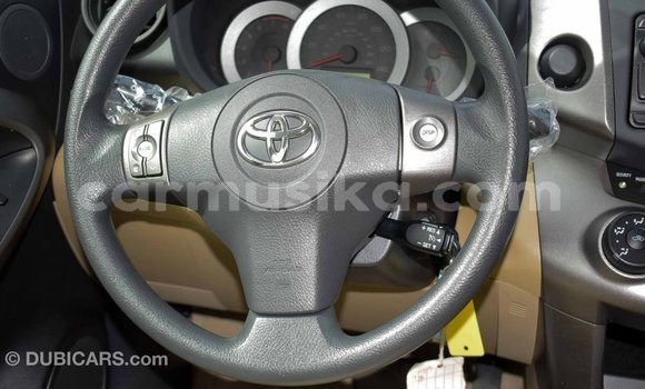 Tenga Imported Toyota HiAce Zvimwe Rori in Import - Dubai in Harare Tenga Imported Toyota HiAce Zvimwe Rori in Import - Dubai in Harare