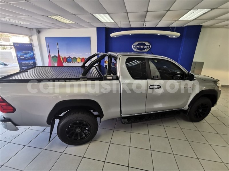 Big with watermark toyota hilux matabeleland south beitbridge 19047