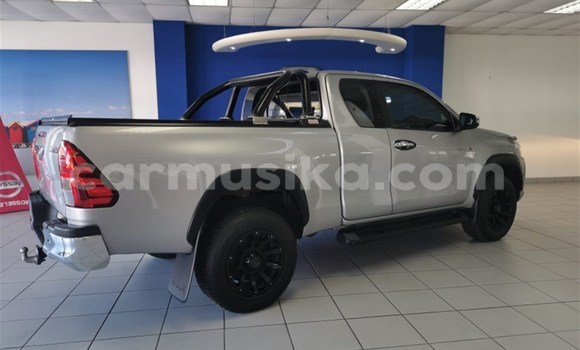 Nunua Ilio tumika Toyota Hilux Fedha Gari ndani ya Beitbridge nchini Matabeleland Kusini Nunua Ilio tumika Toyota Hilux Fedha Gari ndani ya Beitbridge nchini Matabeleland Kusini